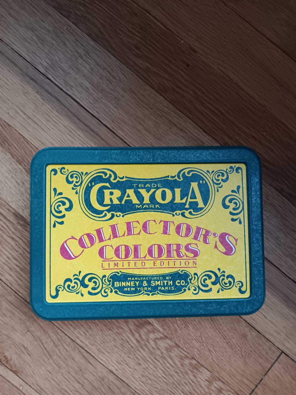 Crayola Collector's Colors Tin
